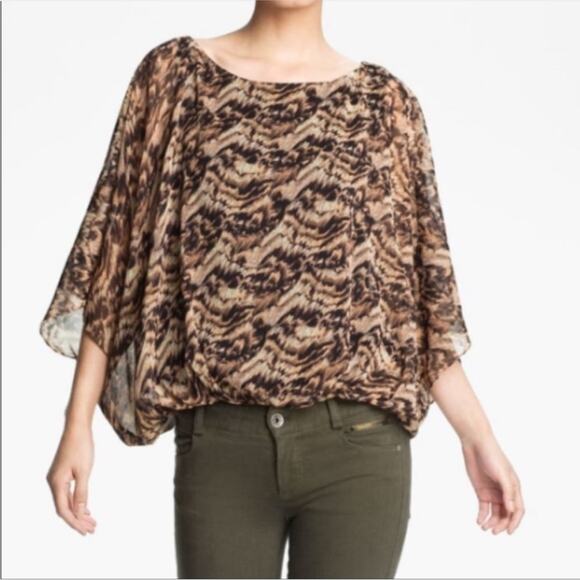 Alice + Olivia Gayla Batwing Blouse - Picture 1 of 8